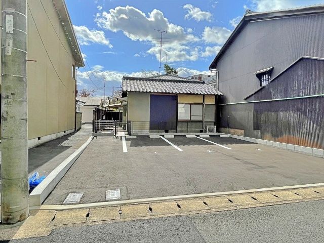 嵐山チカキ駐車場