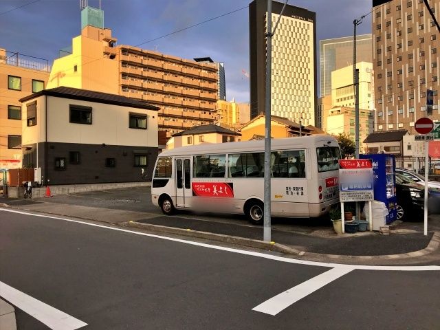 料理旅館なごや花亭美よし駐車場