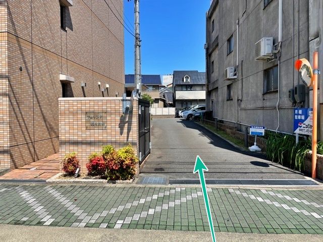 フェリシアのりたけ駐車場