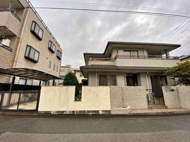 大宮でおすすめ駐車場選 西口 東口の安い駐車場に確実にとめる裏技とは アキチャン Akippa Channel 大宮でおすすめ駐車場選 西口 東口の安い駐車場に確実にとめる裏技とは アキチャン Akippa Channel