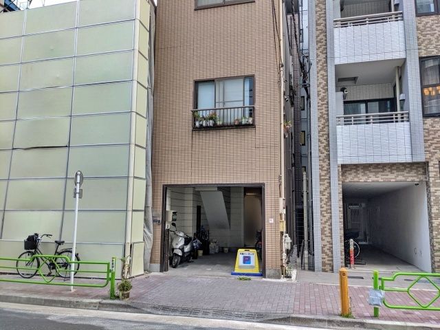 中央区新富2丁目市原駐車場