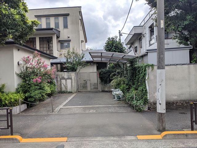 六義園7-10akippa駐車場