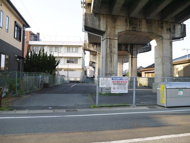 宇治山田高架下2号駐車場