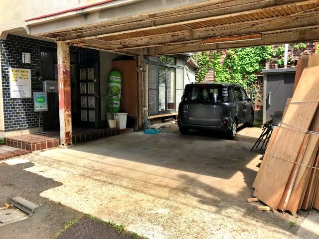 多摩都市ハウジング駐車場