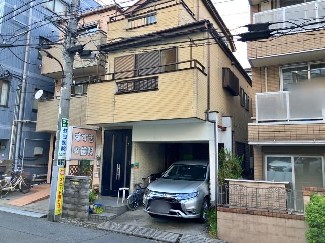 西新宿5丁目21青木邸[akippa]駐車場