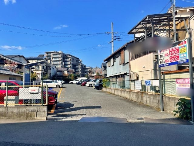 akippa 木影邸横駐車場