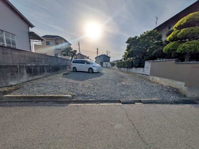 肥塚560-13 アキッパ駐車場