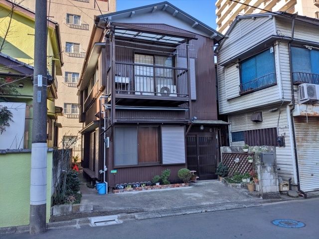 川口駅徒歩6分宮崎宅akippa駐車場