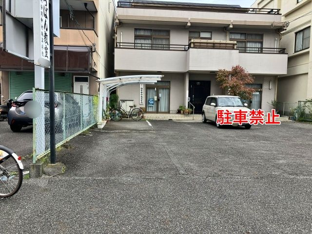 アキッパ 曲金2丁目2-24駐車場