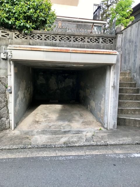 アキッパ 福岡市中央区桜坂1-16-19駐車場