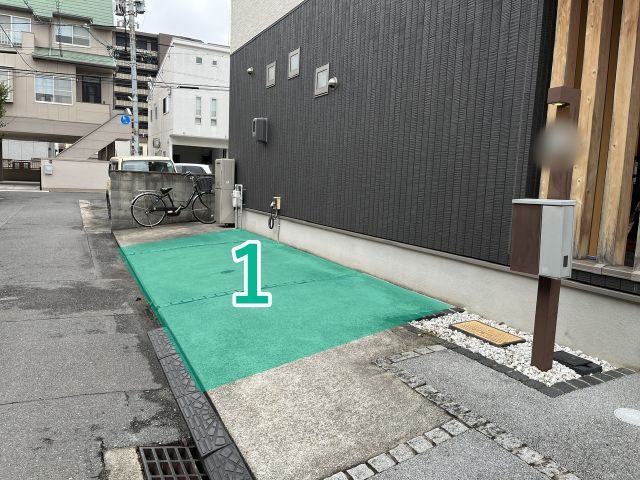 アキッパ 寿町 駐車場(1)