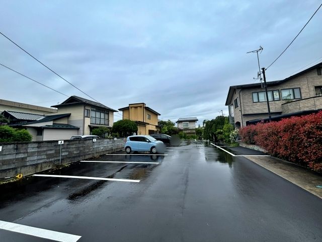 アトリエ楢山 月極◉アキッパ駐車場